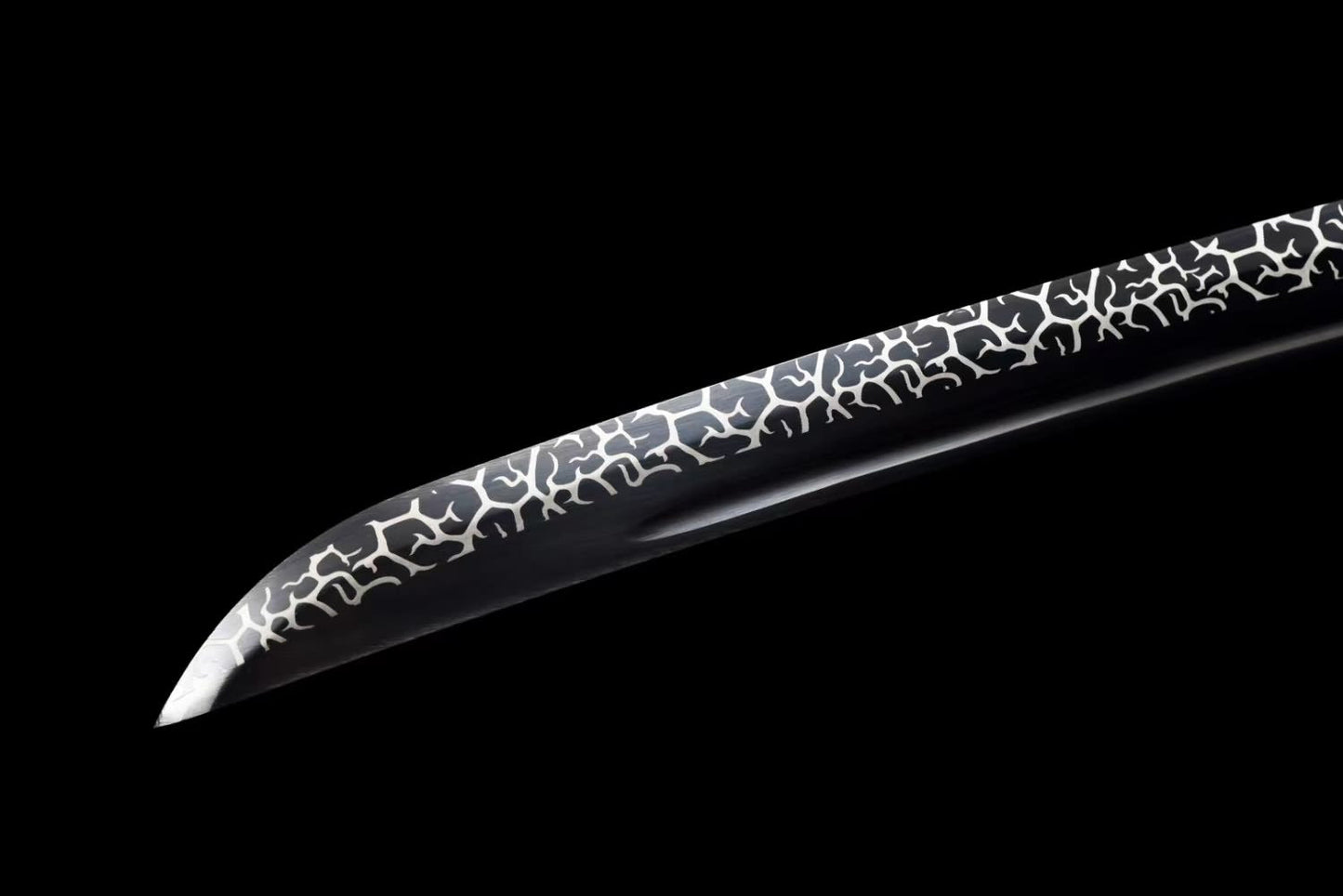 Qing dao,Forged High Carbon Steel Black Blade,Solid Wood Wrapped Faux Leather Scabbard,Alloy Fittings