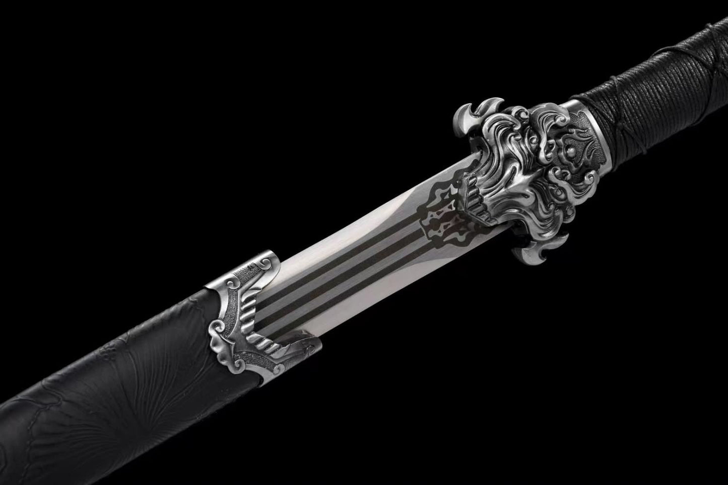 Longquan Sword Real Forged High Carbon Steel Blade,Alloy Fittings,PU Scabbard