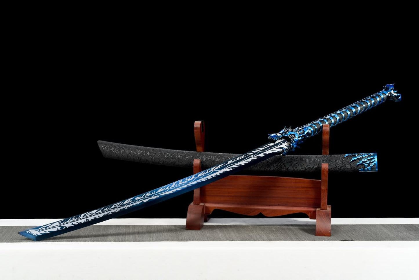 Wolf Broadsword,Forged High Carbon Steel Blue Blade,Battle Ready,Full Tang