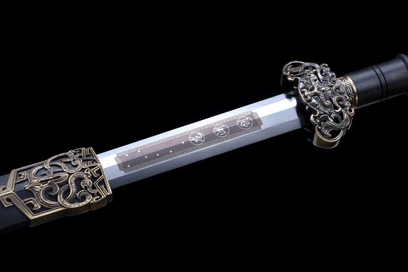 Seven Star Longquan Sword,Battle Ready,High Carbon steel blade,Alloy Fittings