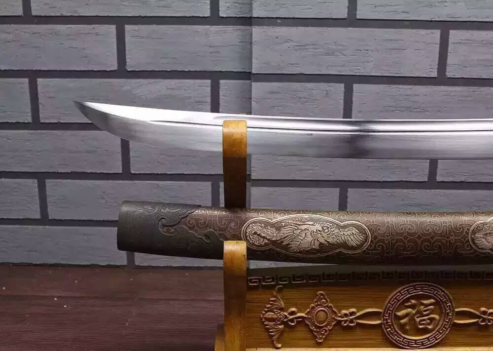 Broadsword/Damascus steel handmade blade/Brass scabbard/Length 28"