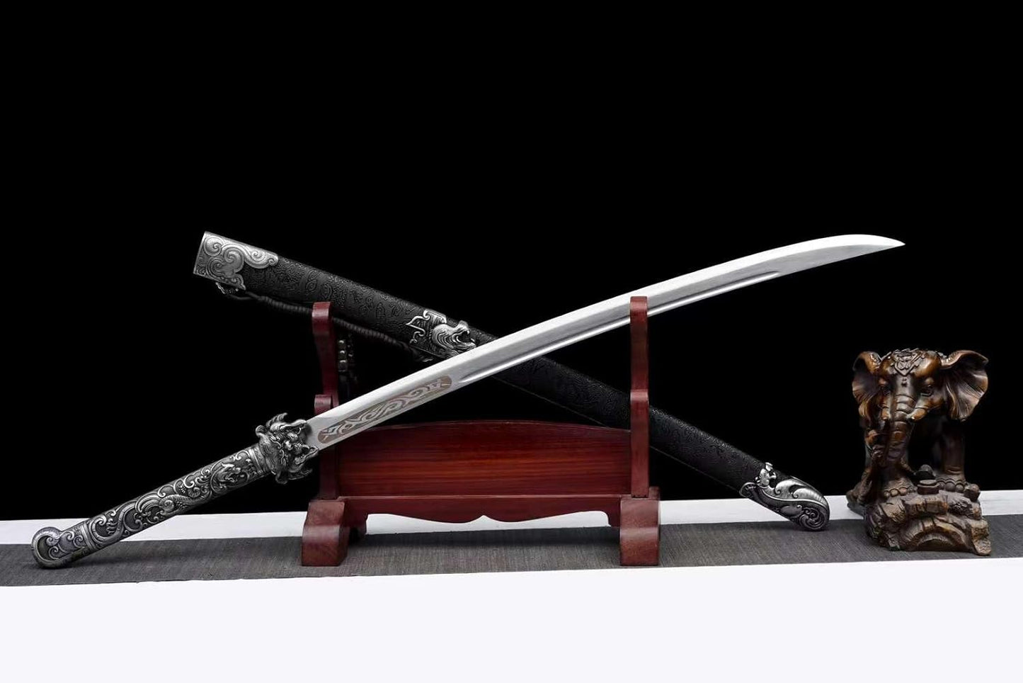 Dragon King Dao Sword - Hand-Forged High carbon Steel Blade, Zinc Alloy Dragon Fittings