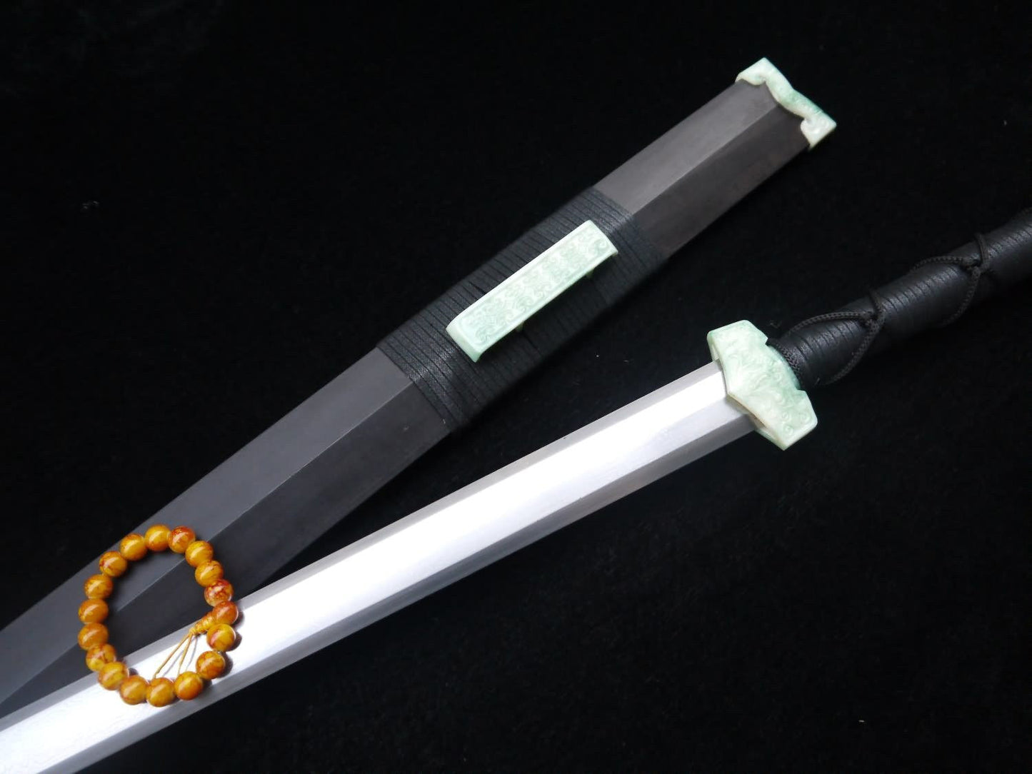 Chinese sword,Damascus steel Eight blade,Black scabbard,Resin Jade fitting