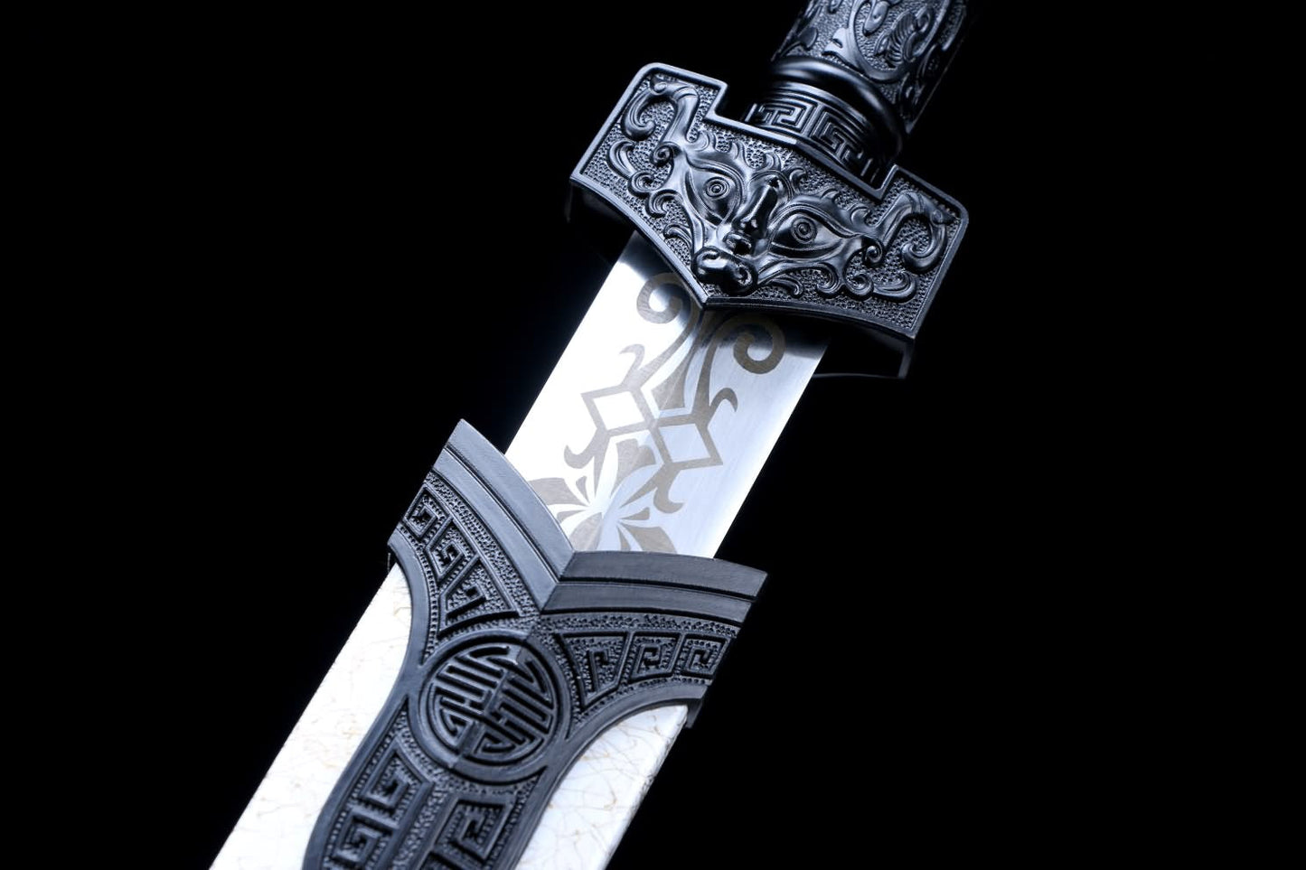 Han jian Sword,Battle Ready Hand Forged High Carbon Steel Etched Blade