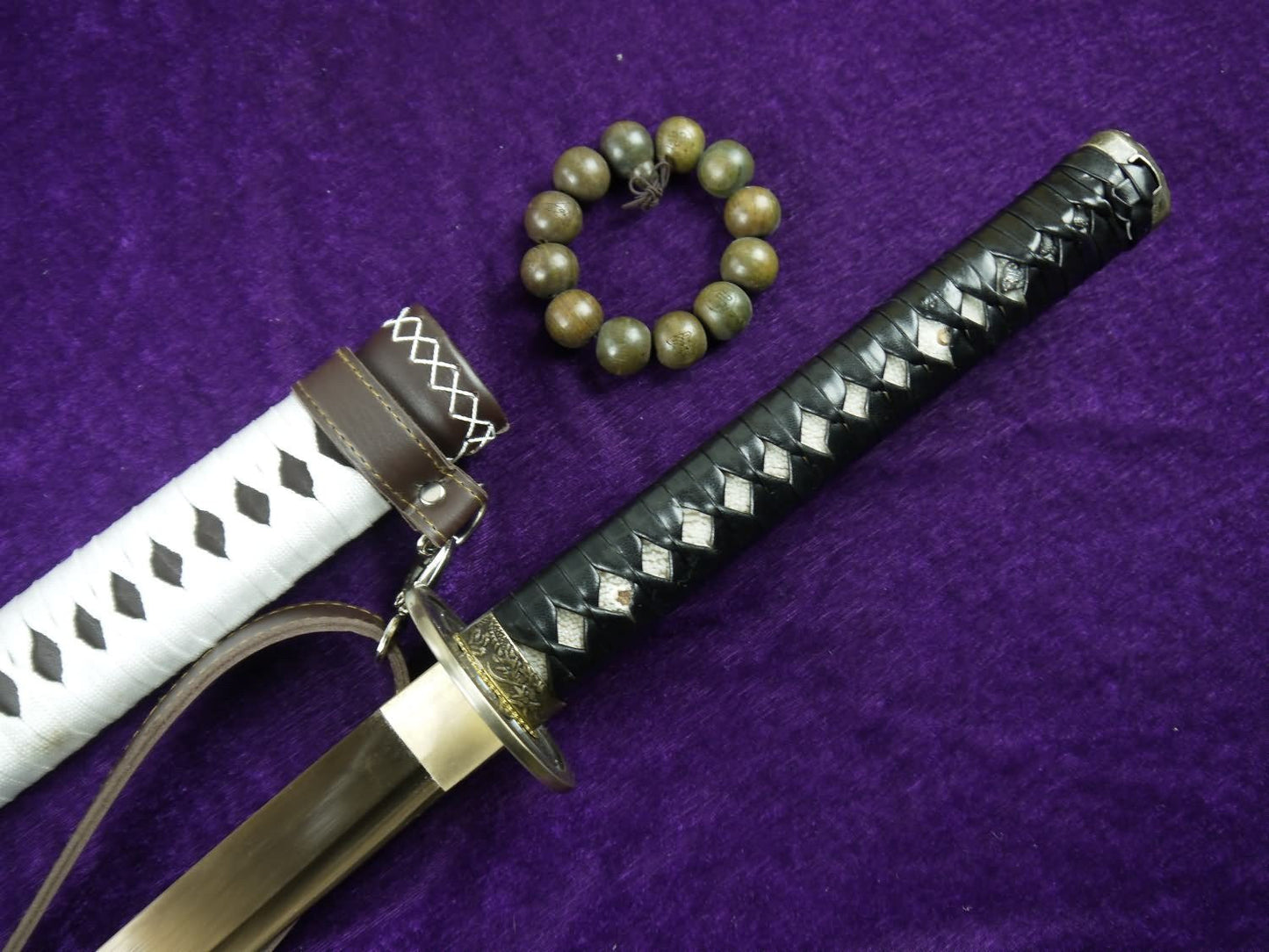 Uchikatana/High carbon steel Golden blade/Leather scabbard/Alloy fittings