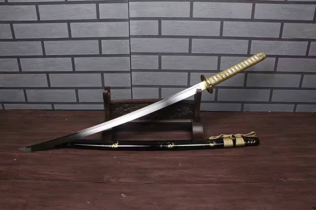 Katana uchigatana/High carbon steel blade/Wood paint scabbard/Alloy fittings