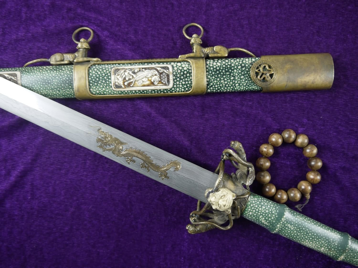 Snake-like sword/Damascus steel blade/Pearl skin wrapped scabbard/Brass fitted/Length 39"