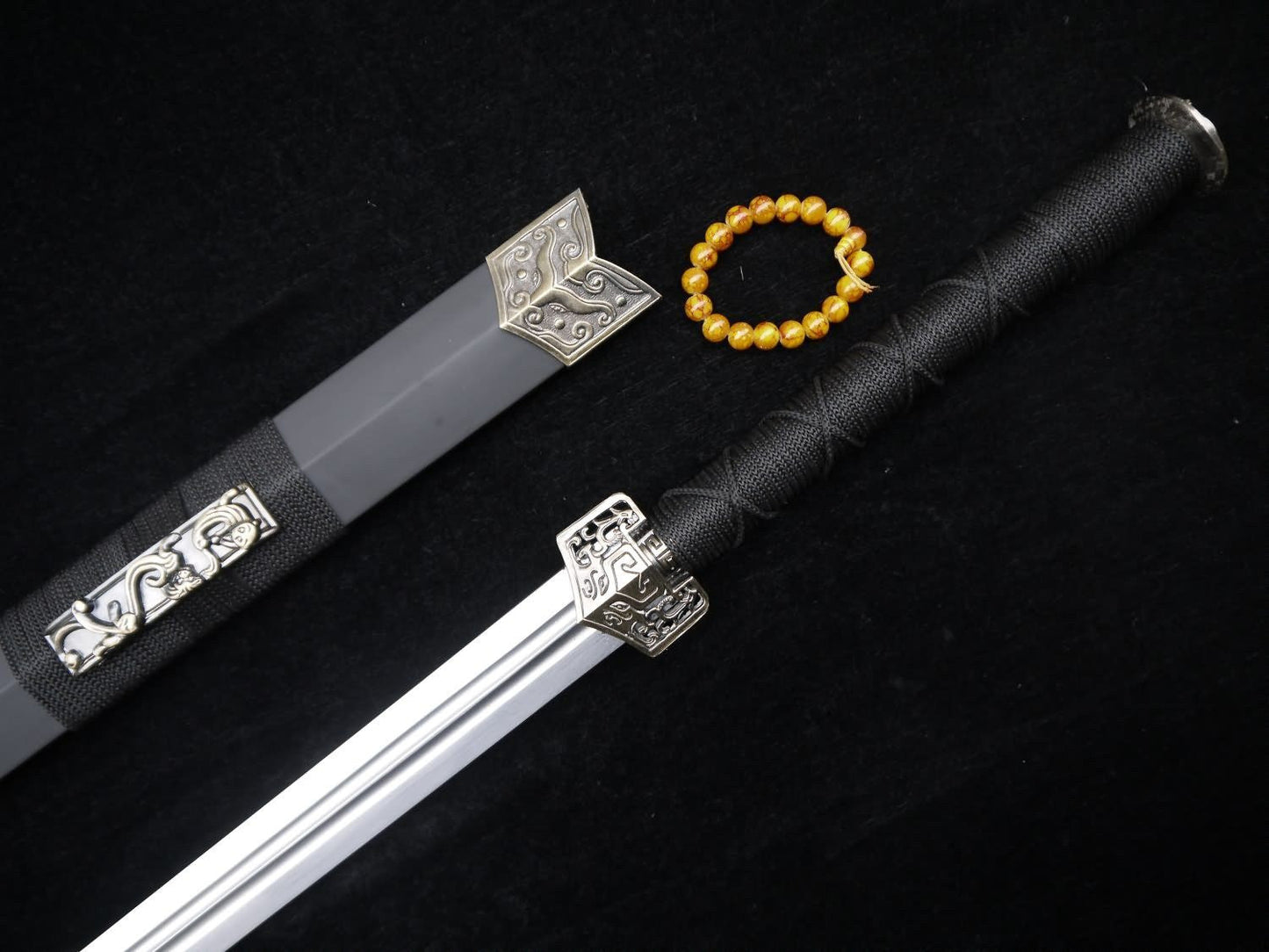 Han jian/Medium carbon steel blade/Solid matte black paint Scabbard/Zinc-alloy