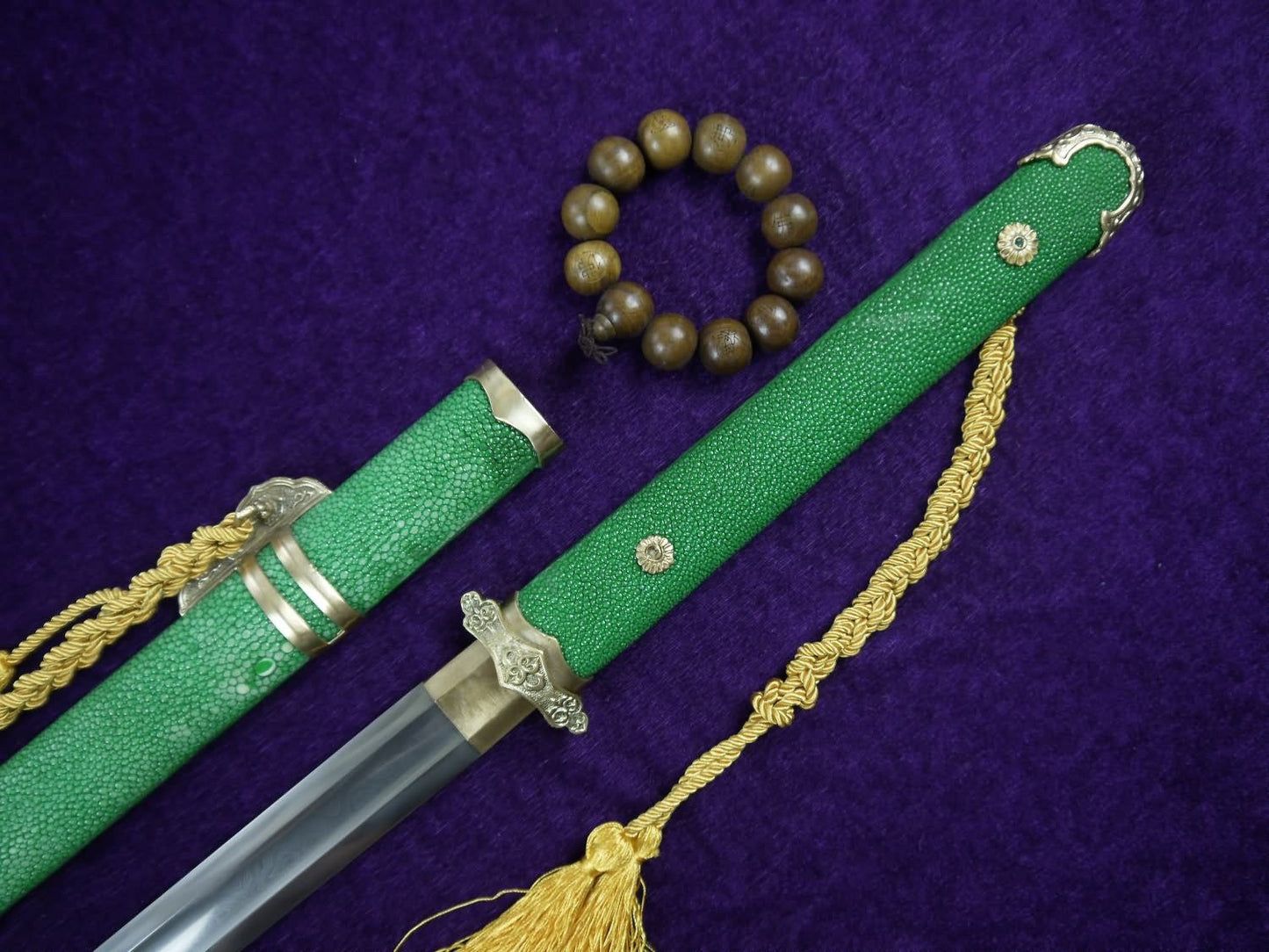 Tang sword/Damascus steel handmade blade/Brass fittings/Green skin scabbard