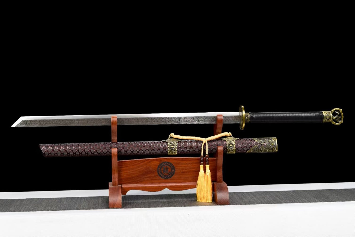 Chinese Tang Hengdao Sword-Forged Spring Steel Blade, Rosewood Scabbard