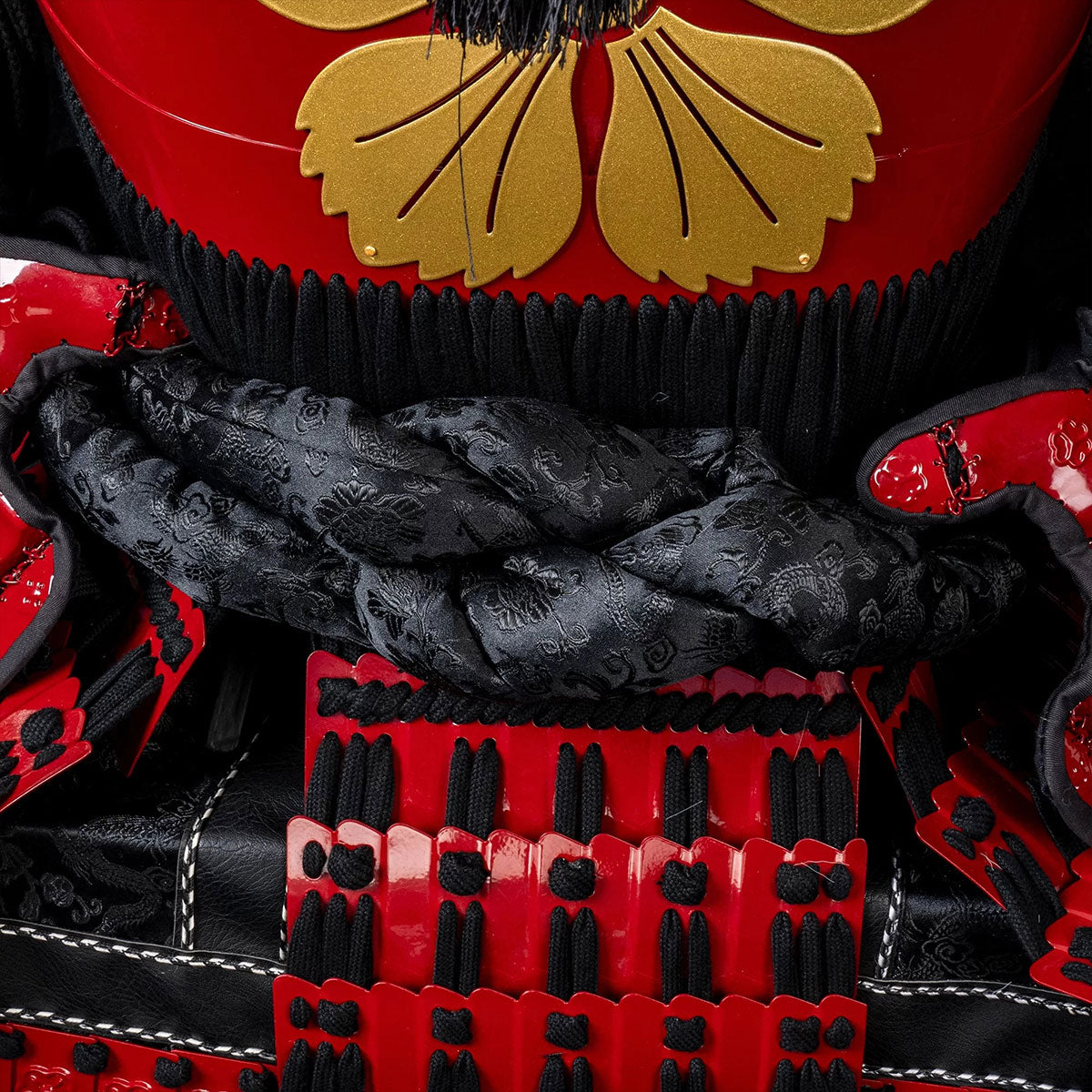 Handmade Life-Size Sanada Nobuyuki Clan Samurai Armor – Red Yoroi