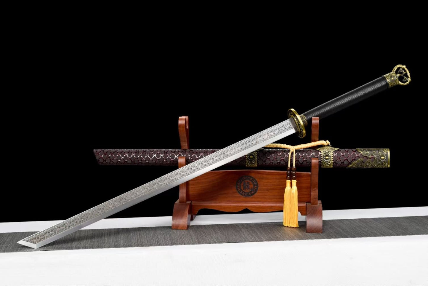 Chinese Tang Hengdao Sword-Forged Spring Steel Blade, Rosewood Scabbard