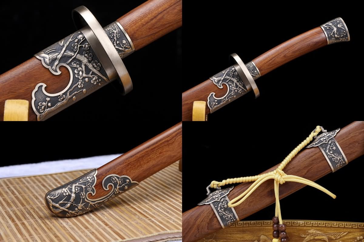 Broadsword,Forged Damascus steel blade,Brass fittings