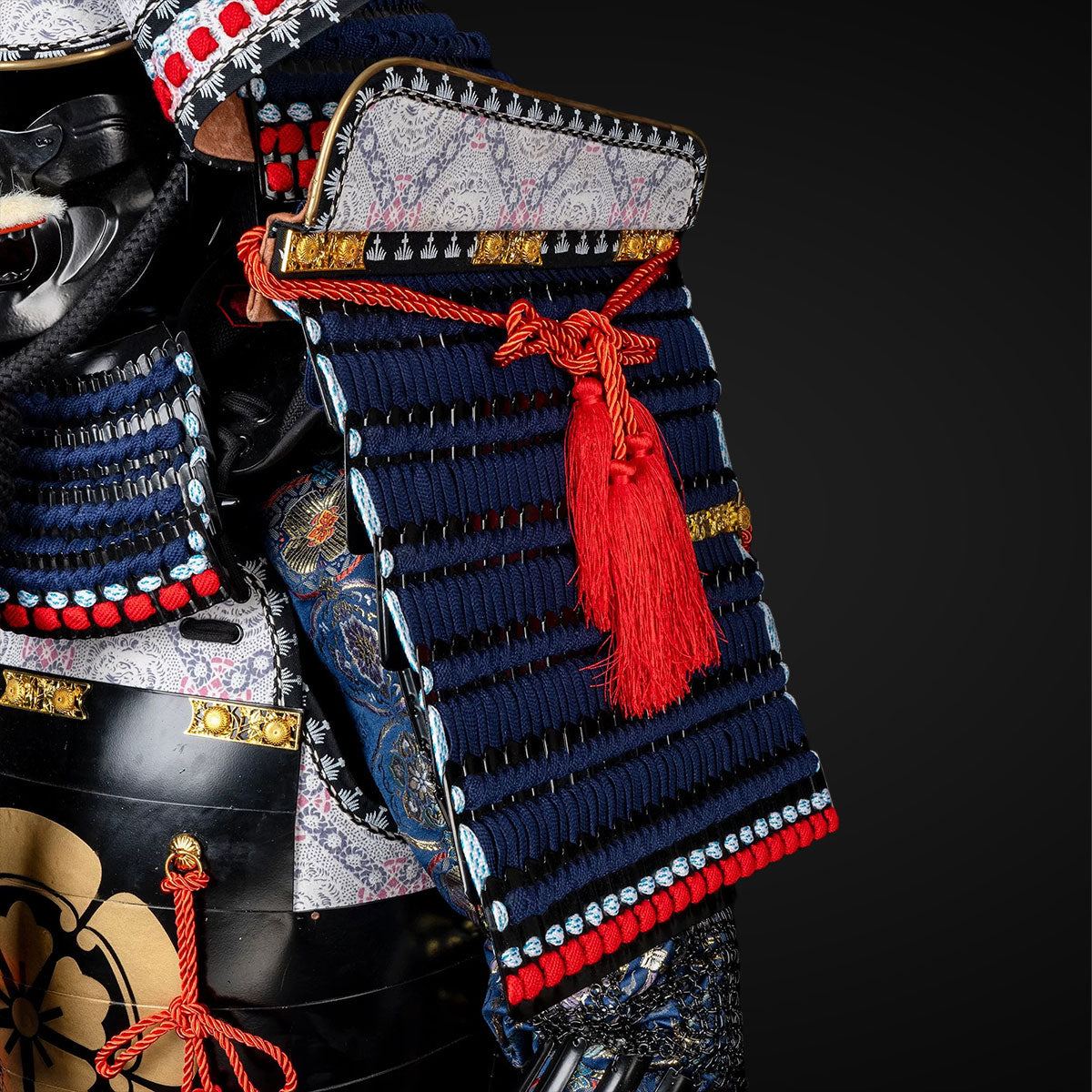 Handmade Life-Size Yoroi, Oda Clan Kachi Blue & Black Samurai Armor , Warrior Suit