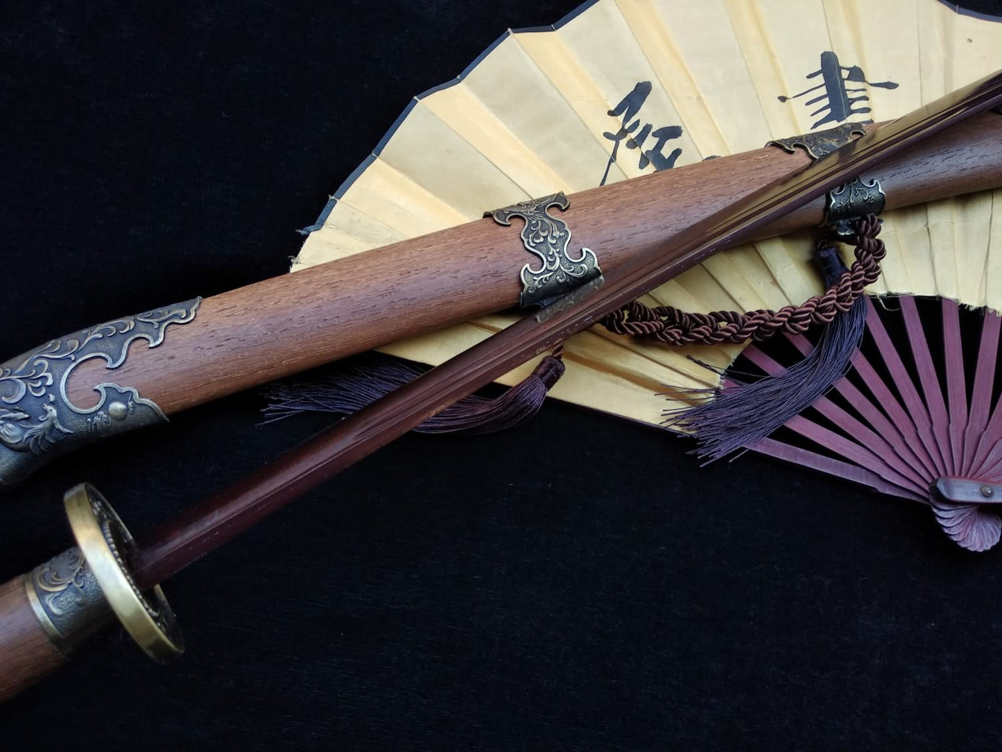 Qing dao sword,Damascus steel red blade,Rosewood scabbard,Alloy fittings