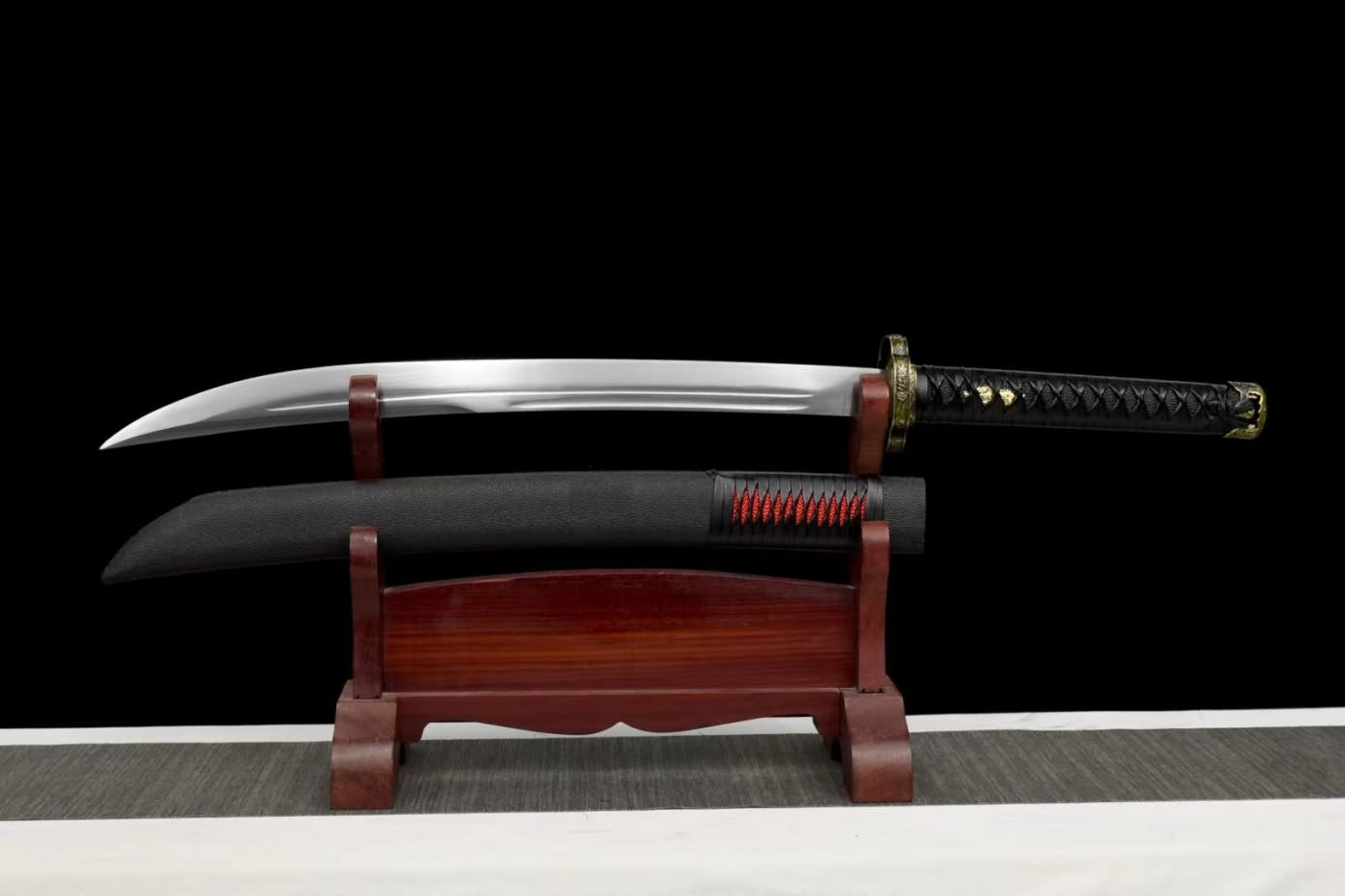 Qing dao Saber High Carbon Steel Blade,Pu Scabbard