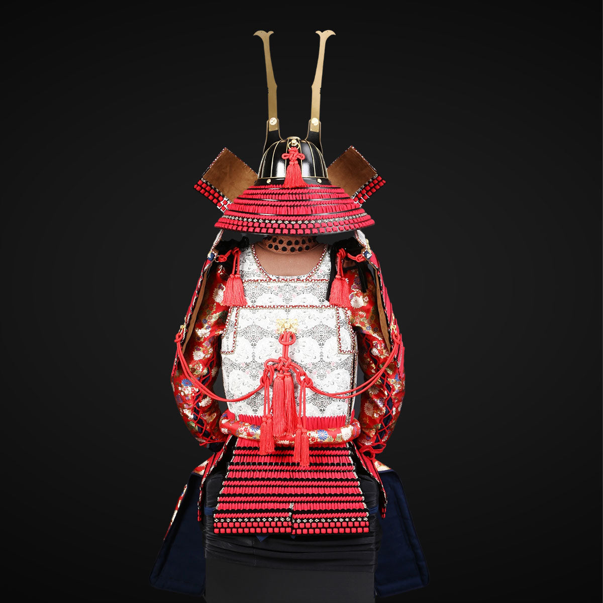 Handmade Life-Size Minamoto no Yoshitsune Samurai Armor, Yoroi with Helmet