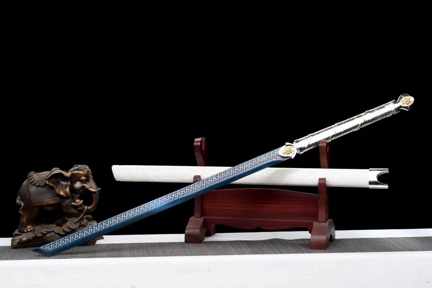 Tang Dynasty Sword|Forged High Carbon Steel Blade|Alloy Fittings|Faux Leather Wrapped Scabbard