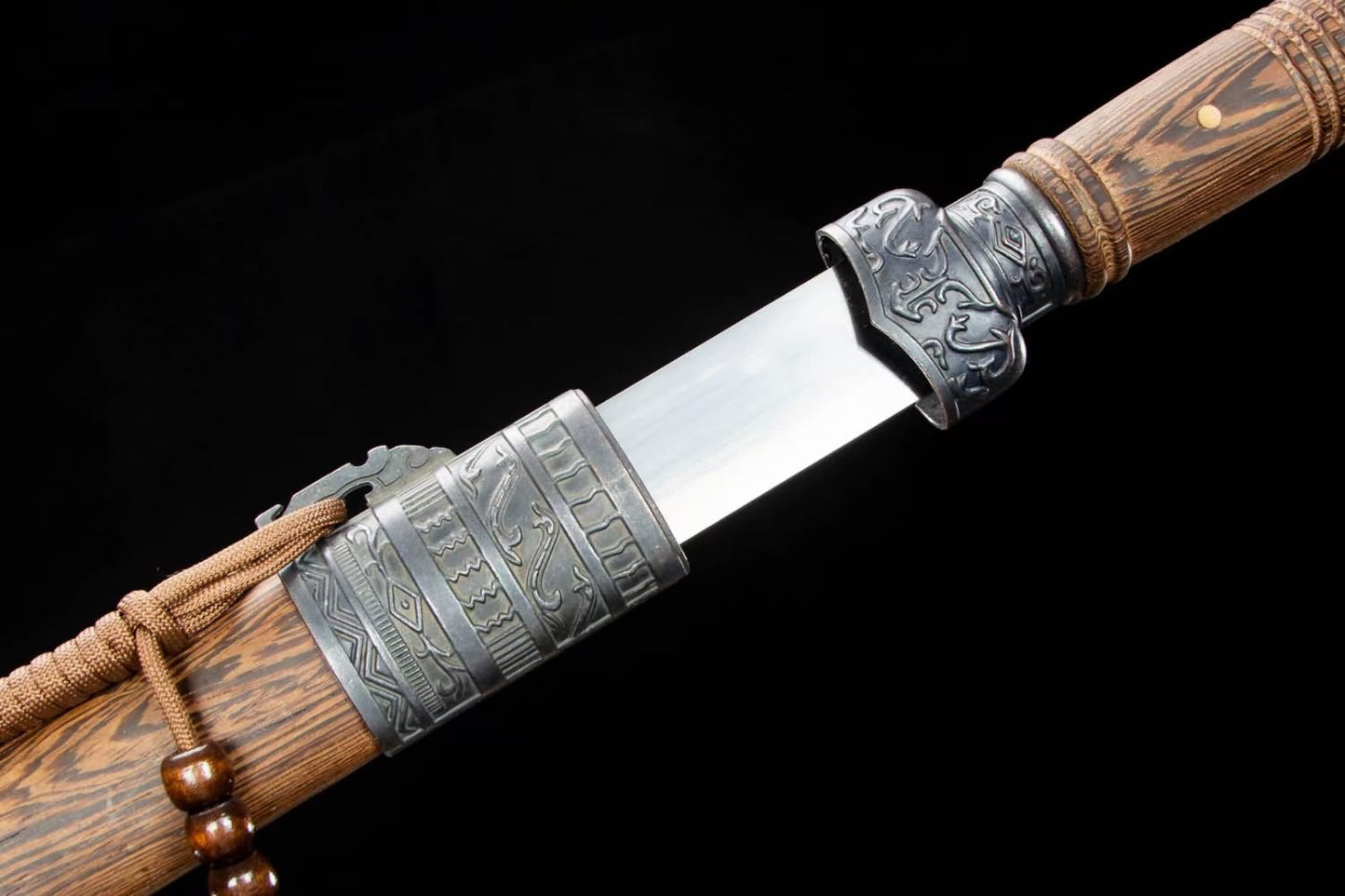 Traditional Chinese Two-Handed Sword with High Carbon Steel Blade-Rosewood Scabbard-Full Tang