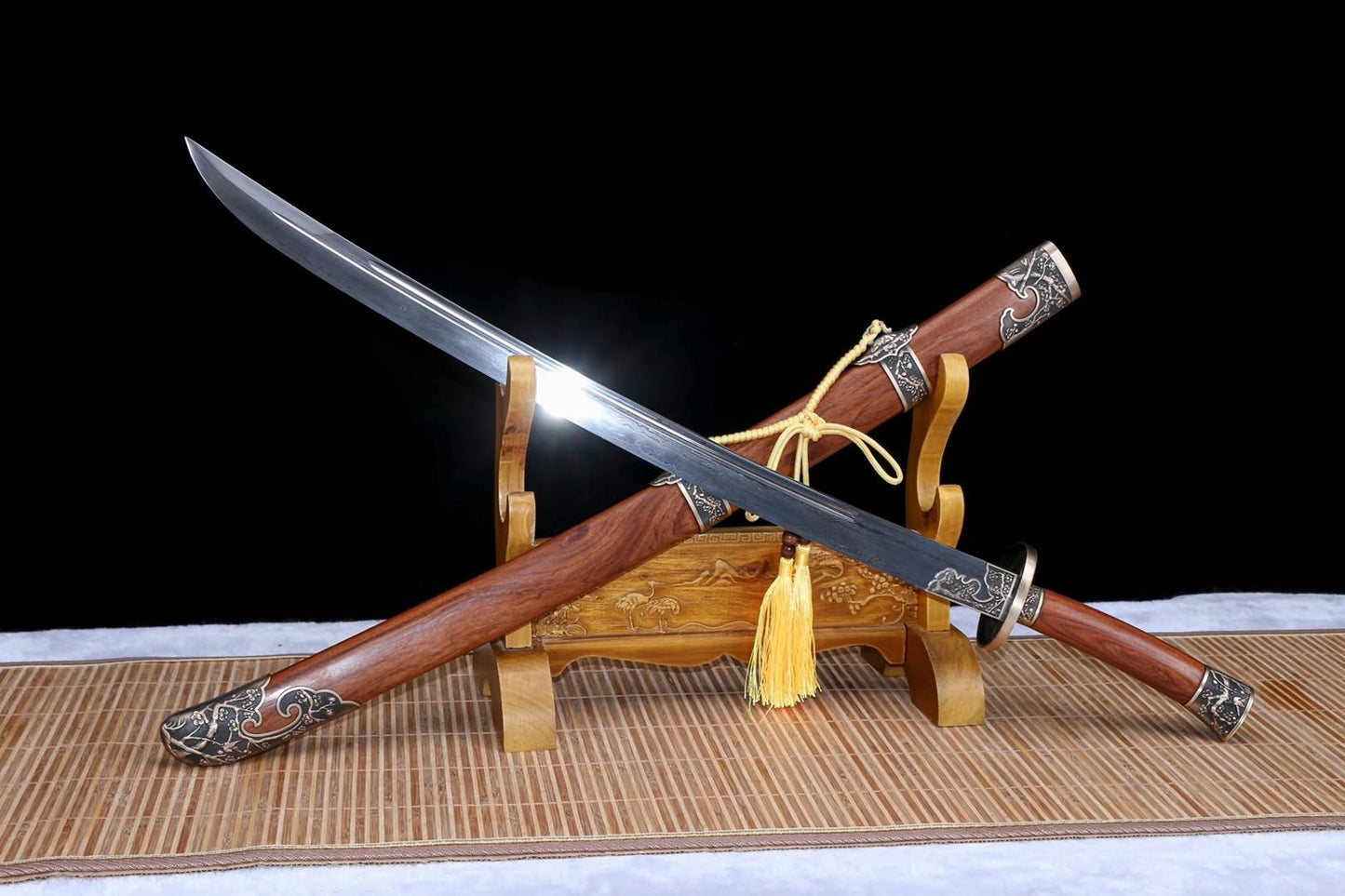 Broadsword,Forged Damascus steel blade,Brass fittings