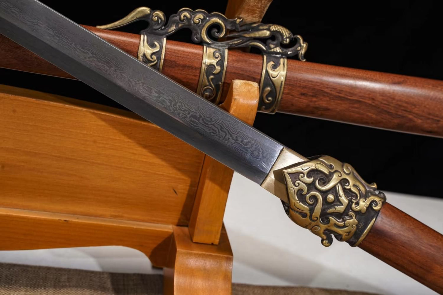 Rosefinch Tang dao Swords-Handcrafted Damascus Steel Blade with Brass Fittings