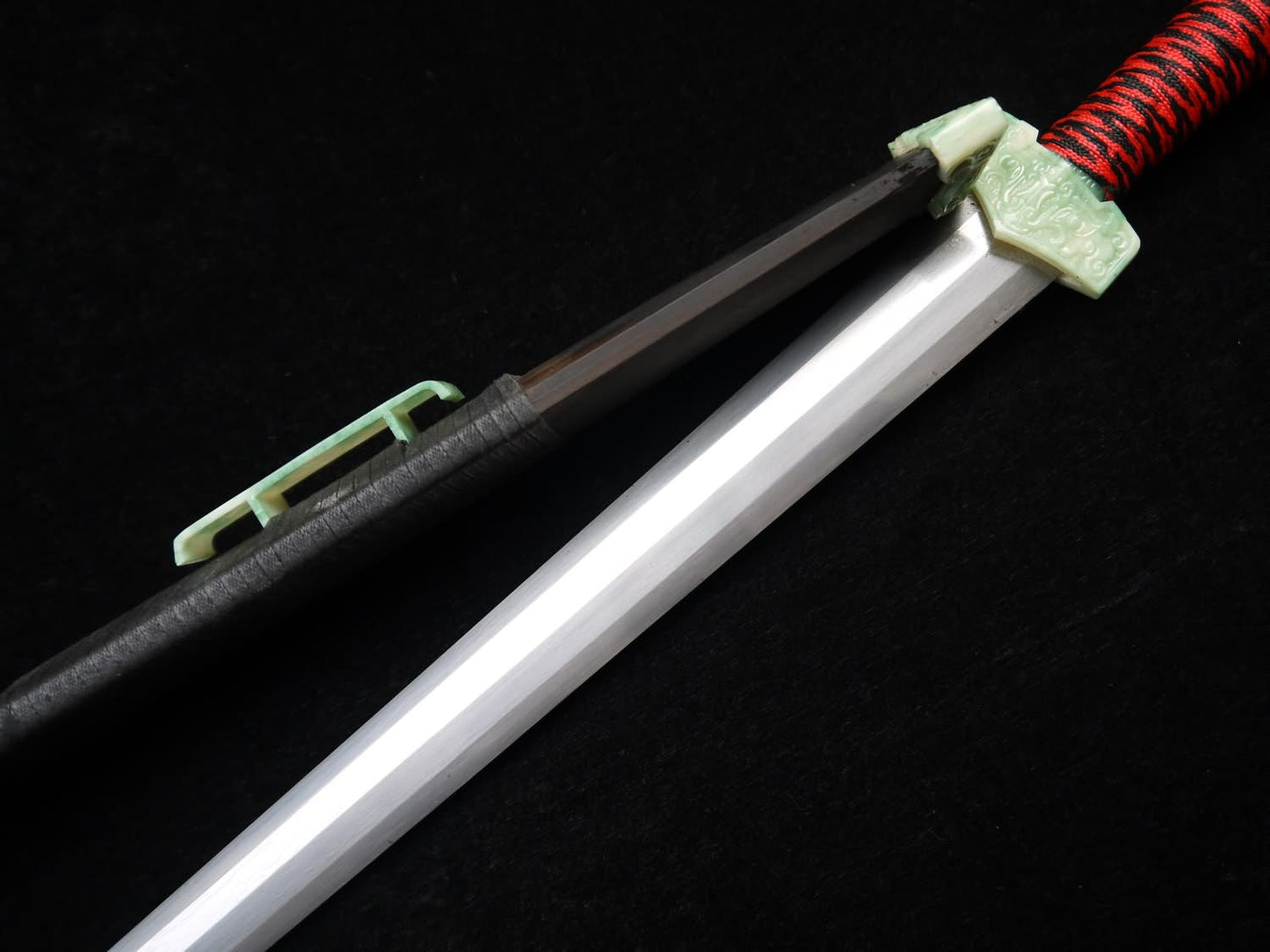 Chinese sword,Han jian,Folded steel blade,Black wood scabbard,Resin fitting