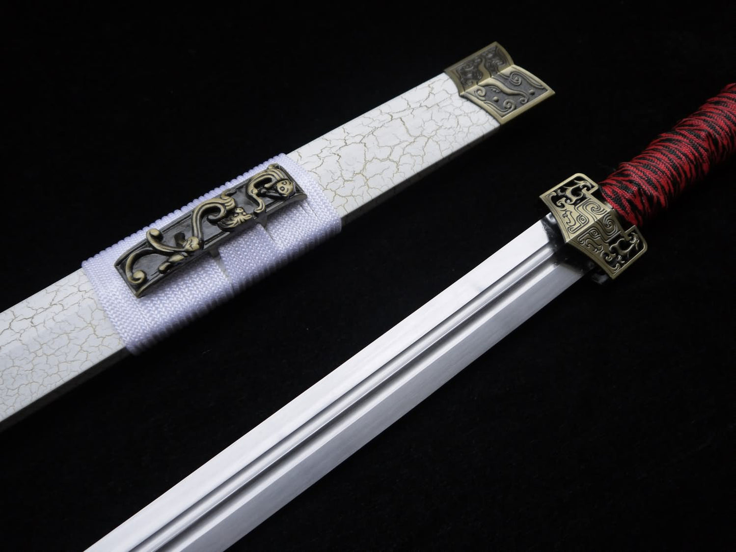 Han jian(Medium carbon steel blade,White scabbard,Alloy)Length 39"