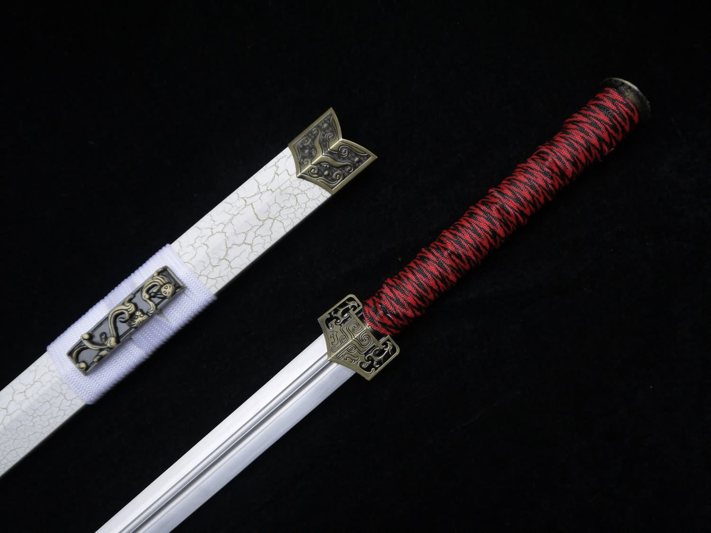 Han jian(Medium carbon steel blade,White scabbard,Alloy)Length 39"