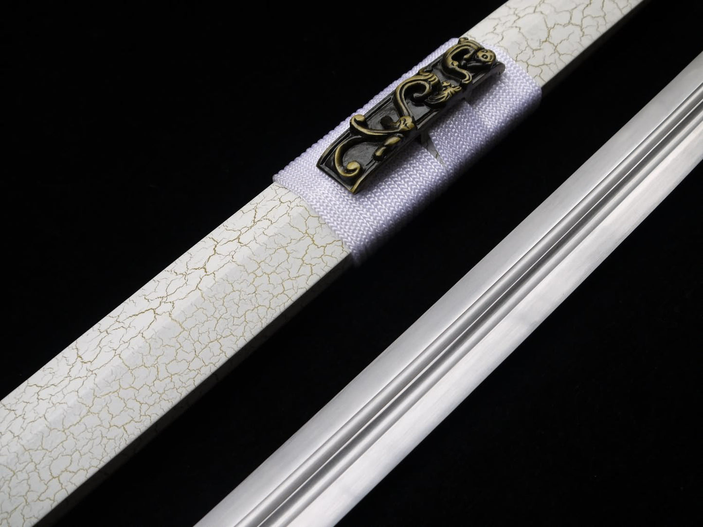 Han jian(Medium carbon steel blade,White scabbard,Alloy)Length 39"