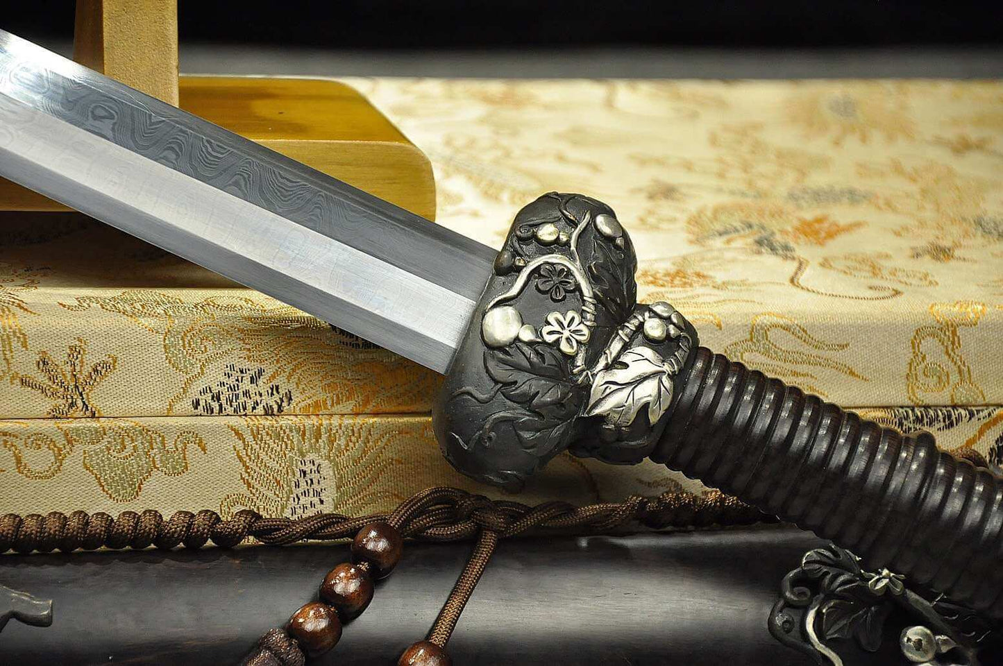 Gourd sword(Damascus steel blade,Ebony Scabbard,Brass fittings)Length 43"