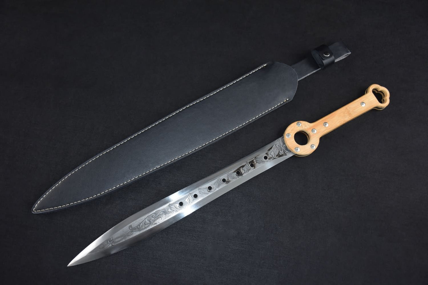 Full tang sword,High carbon steel blade,Leather scabbard