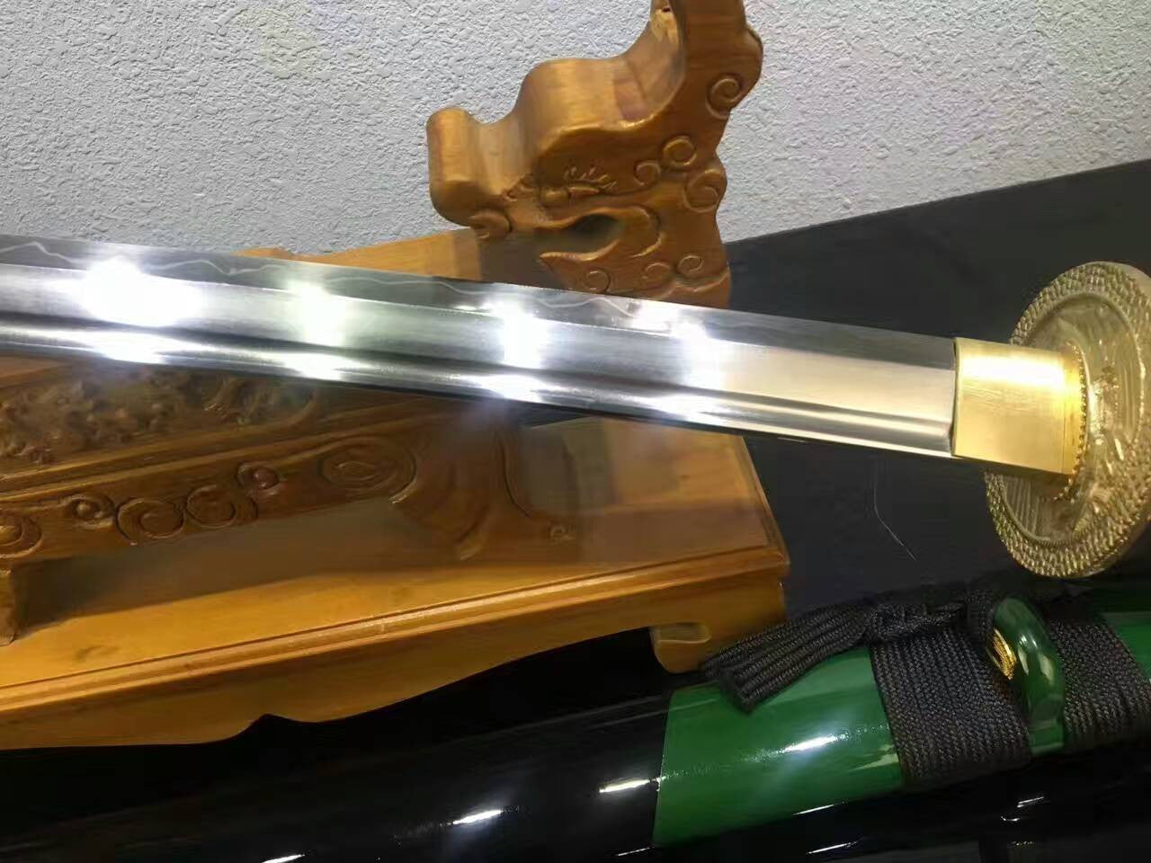 Samurai Tiger sword/High carbon steel burn blade/Wood Scabbard/Brass Tosogu