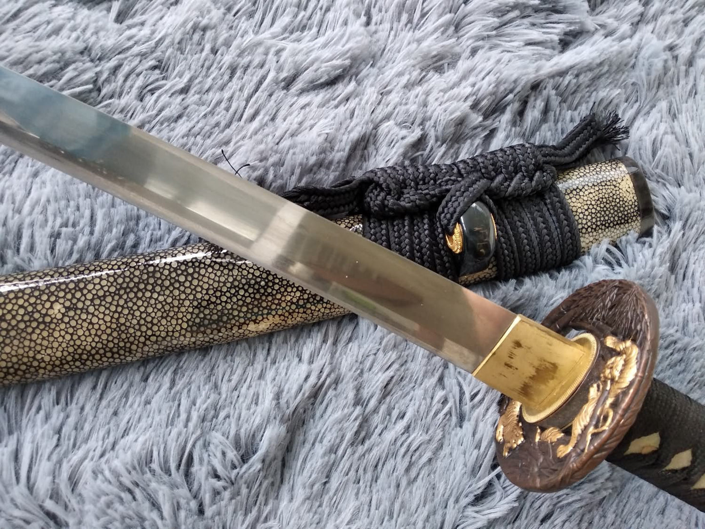 Samurai sword,Katana,Damascus steel burn blade,Skin scabbard,Brass tosogu