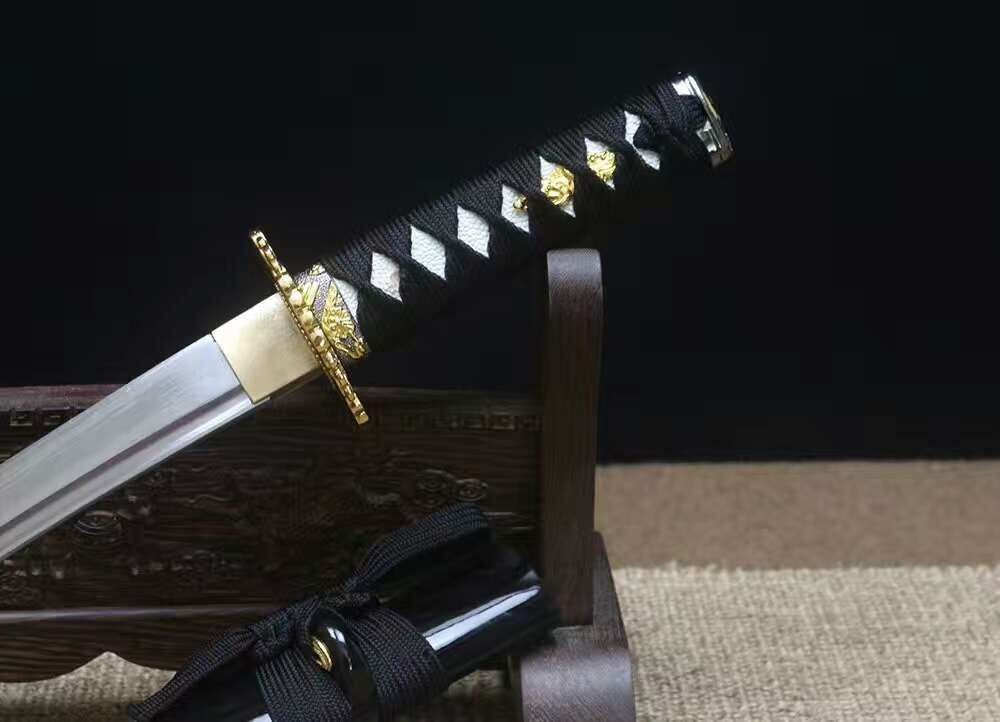 wakizashi,High manganese steel blade,Black scabbard,Alloy Tsuba,Full tang,Length 19 inch