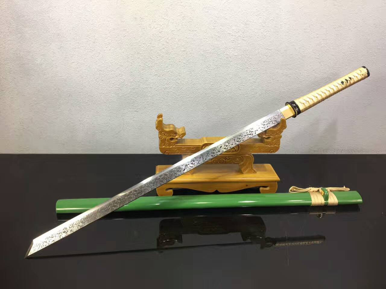 Tang dao(High manganese steel,Green scabbard,Alloy)Full tang,Length 39"