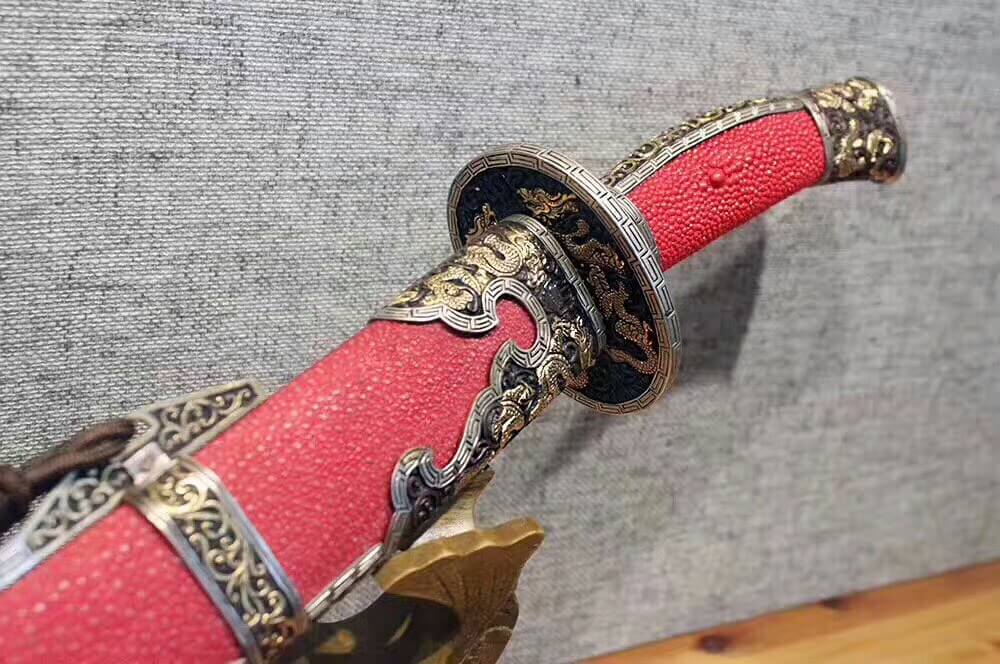 Broadsword,Damascus steel burn blade,Red skin scabbard,Brass fitting