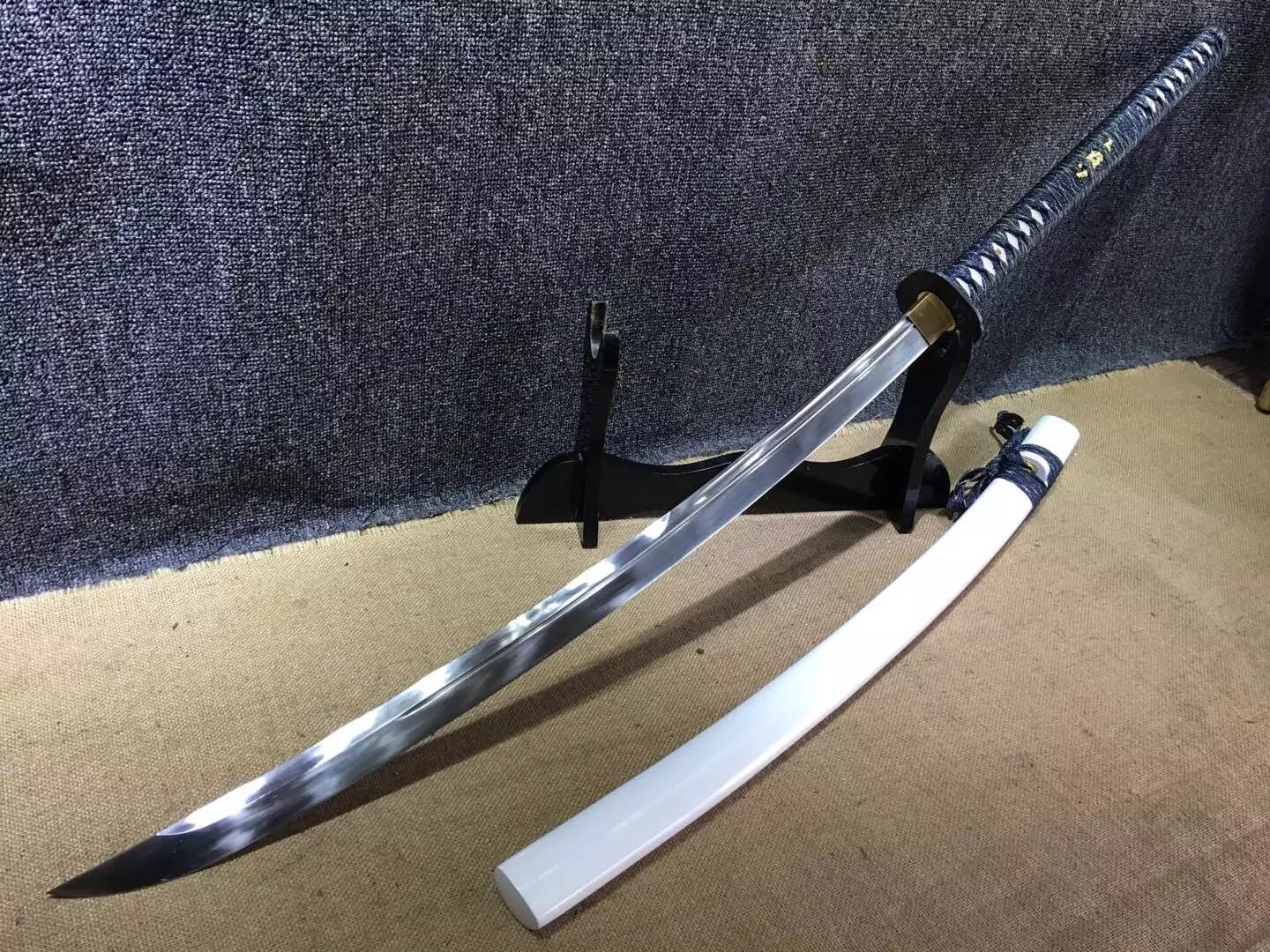 Cut horse broadsword,Samurai sword,High manganese steel,White scabbard