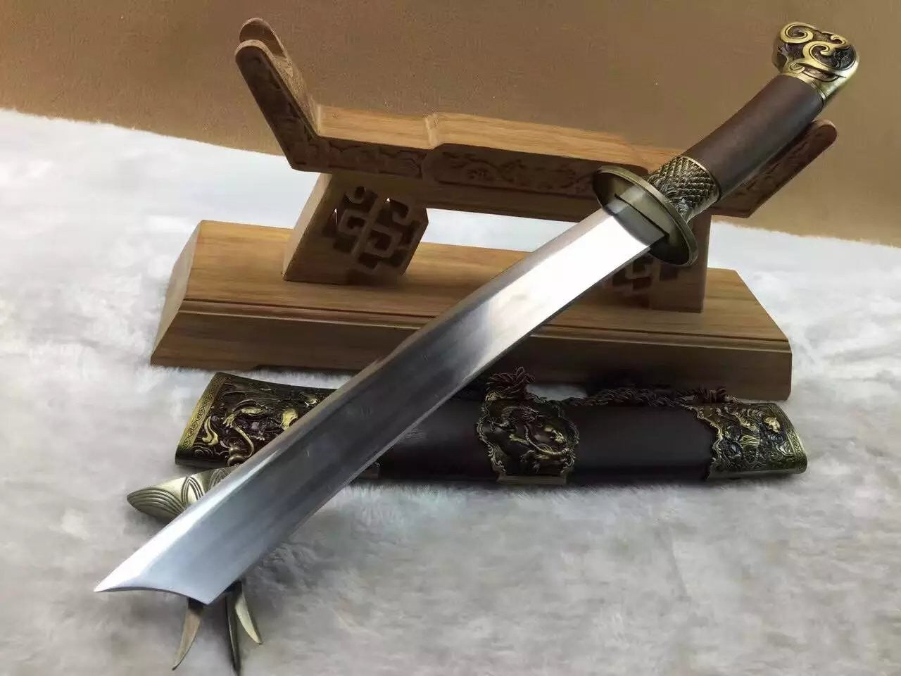 Dagger sword,High manganese steel,Rosewood scabbard,Alloy fitting,Length 20 inch