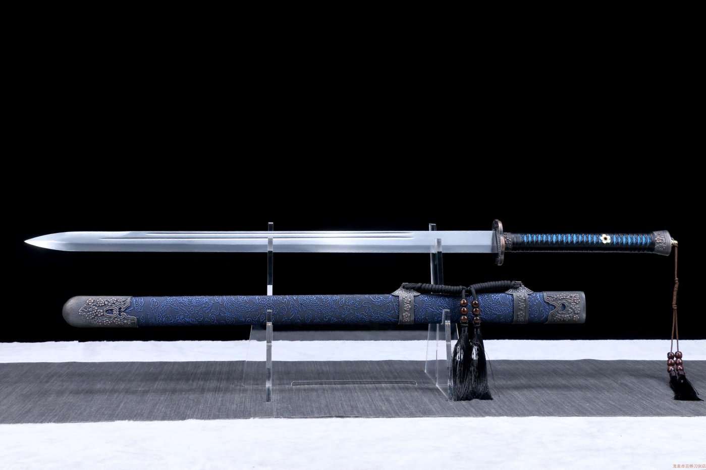 Qing dao swords,High carbon steel black blade,Blue Pu scabbard