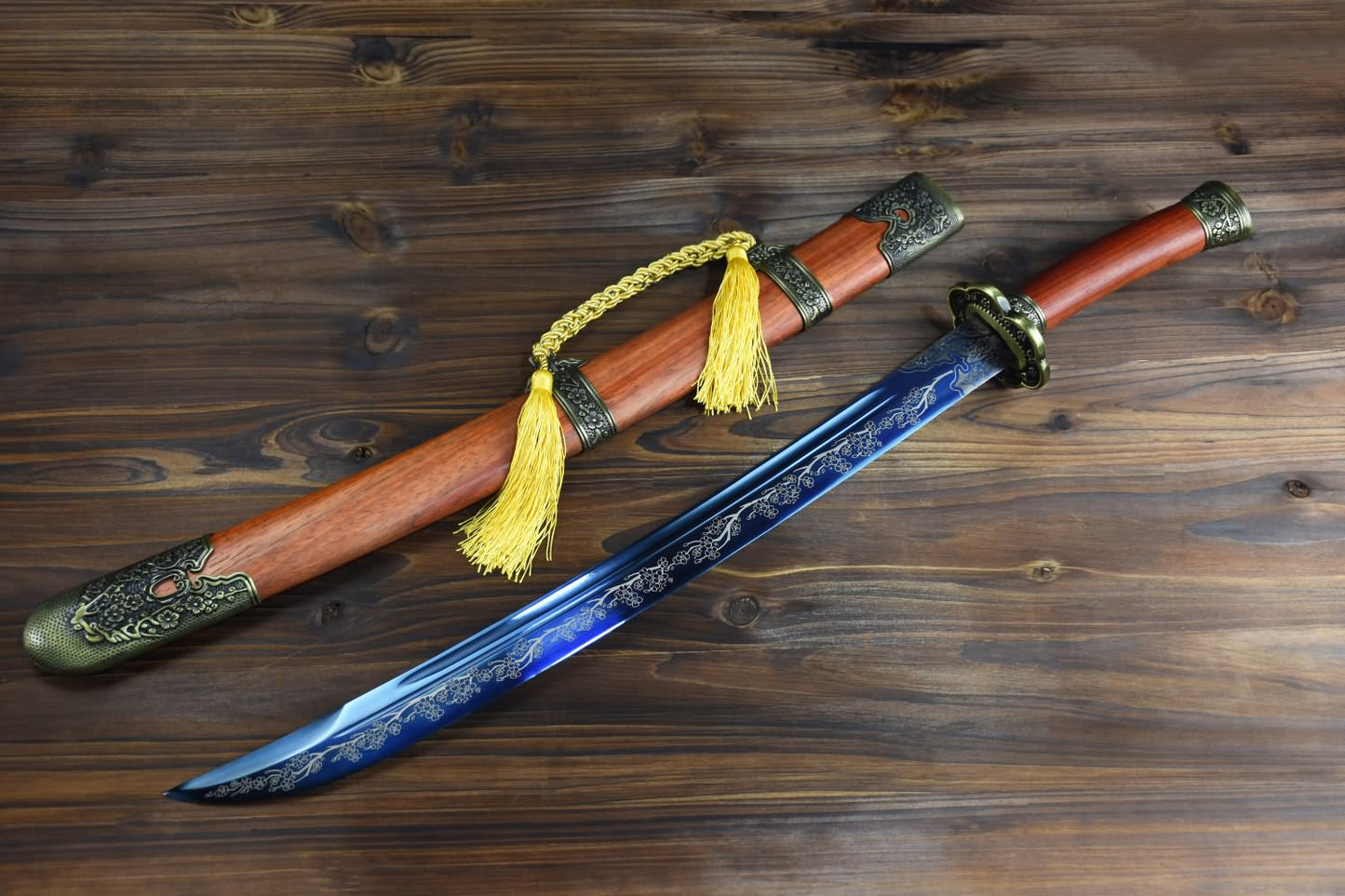 Qing dao sword,High carbon steel etch blade,Redwood,Alloy