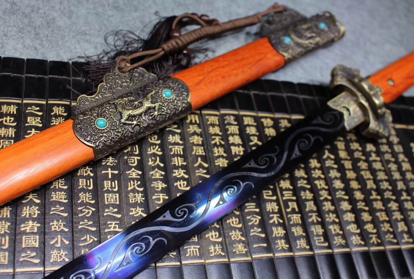 Tang sword,High manganese steel blue blade,Redwood scabbard,Alloy fittings