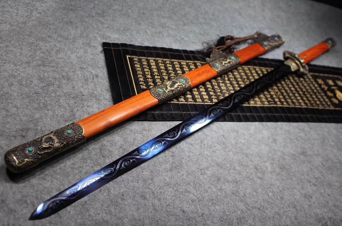 Tang sword,High manganese steel blue blade,Redwood scabbard,Alloy fittings