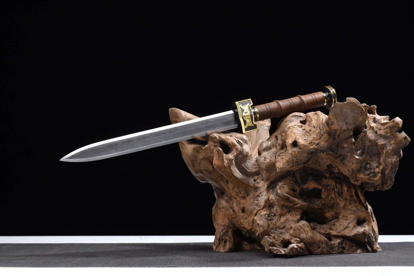 Ruyi dagger sword,High carbon steel etch blade,Alloy fittings