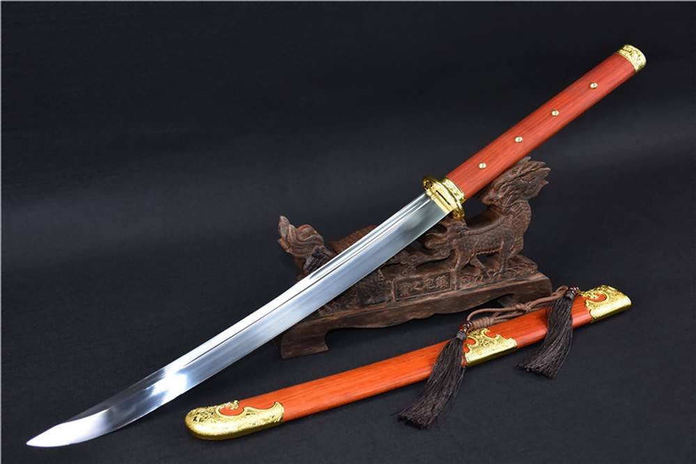 cut horse broadsword,High carbon steel blade,Redwood scabbard