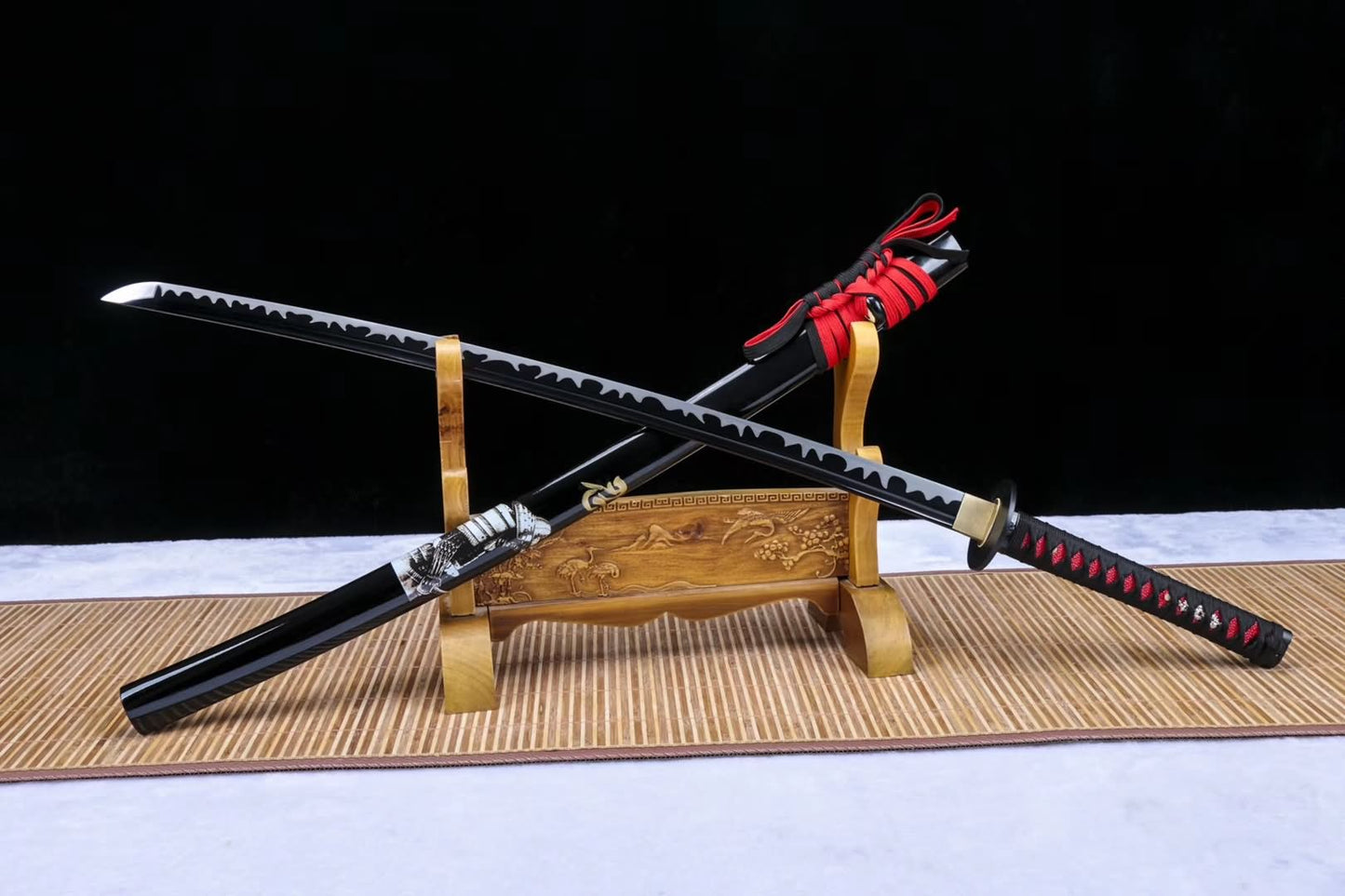 Samurai sword,High carbon steel black blade,Cut tree