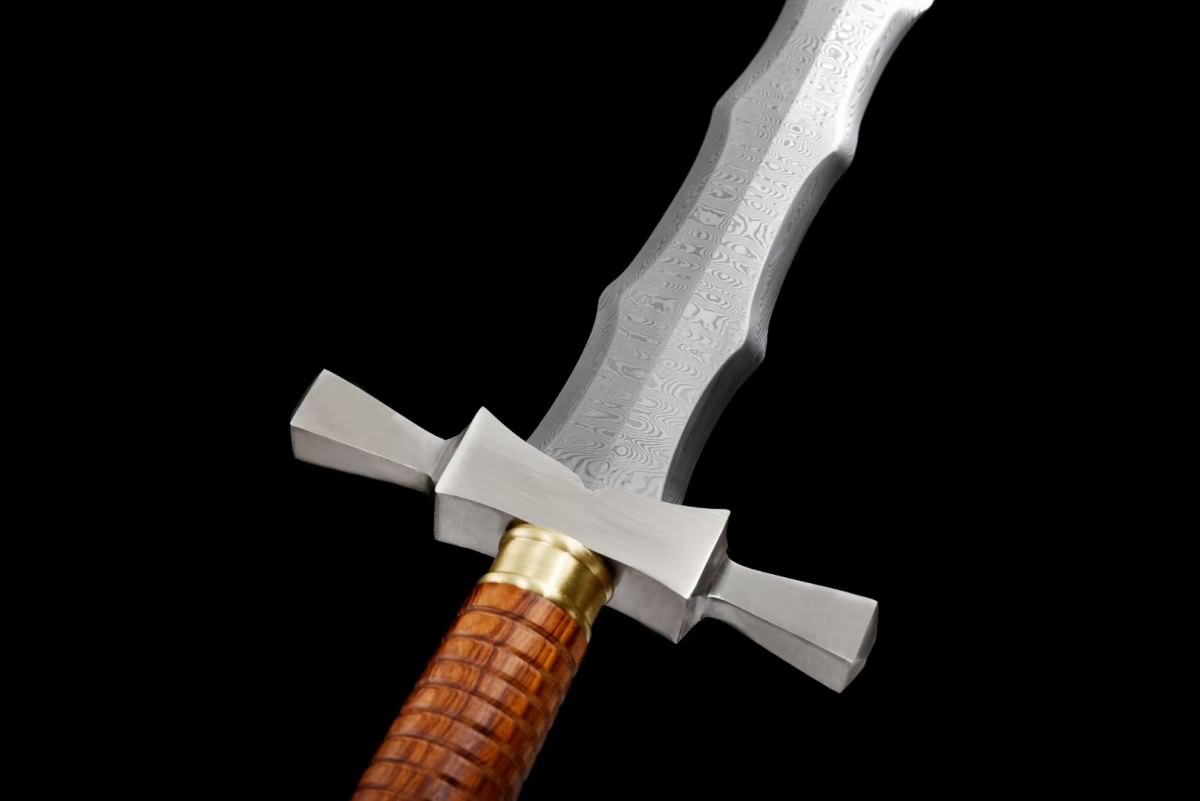 Knightly Sword,Forged damascus blade,Rosewood scabbard