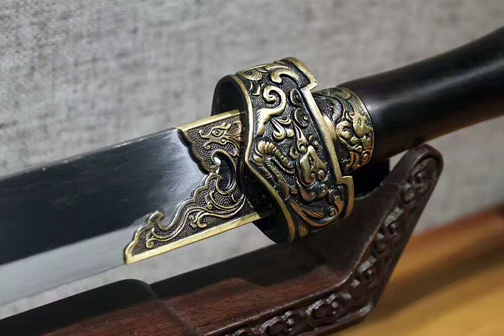 Cut horse broadsword(Folded steel blade,Ebony Scabbard,Brass fitting)Full tang