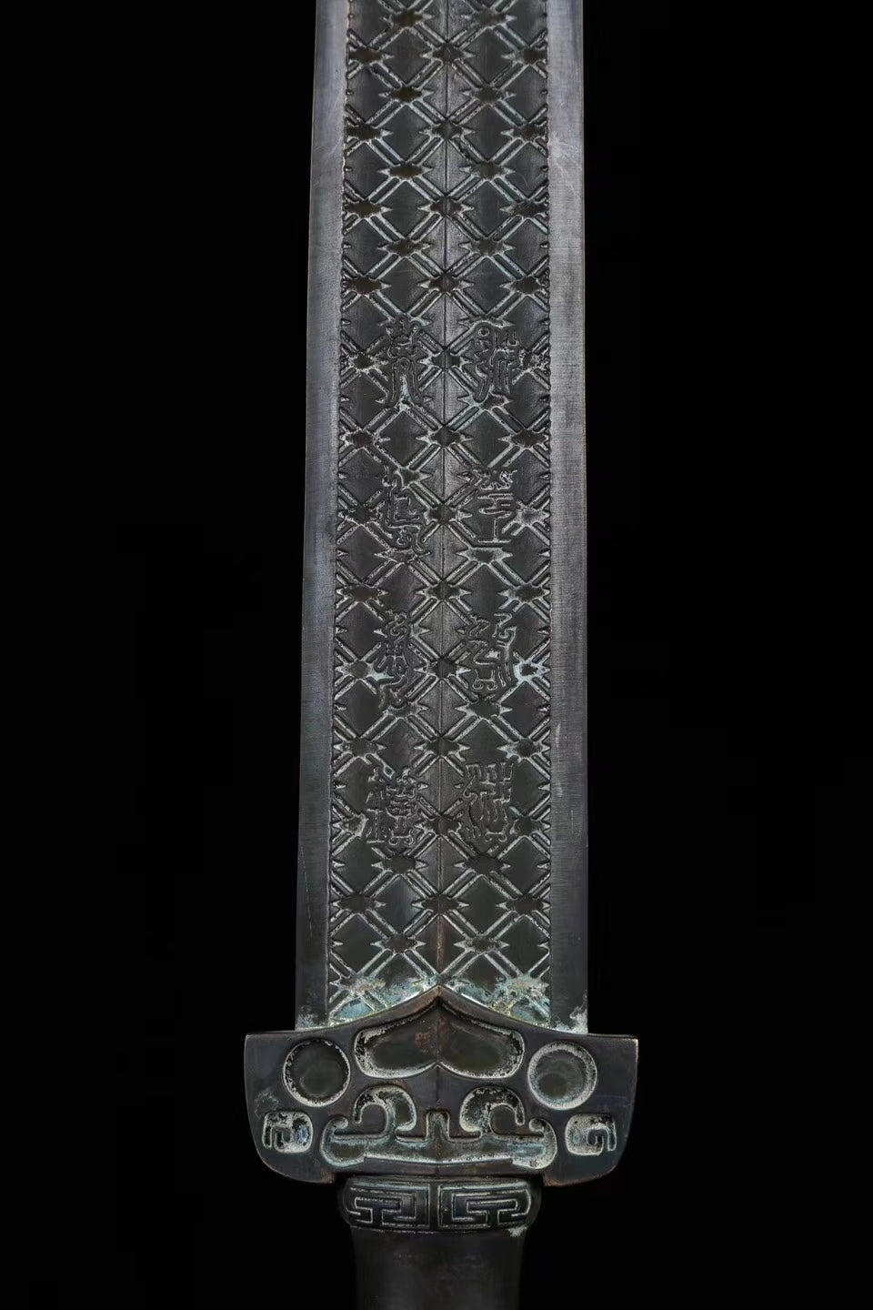 New style Chinese bronze sword,surface green