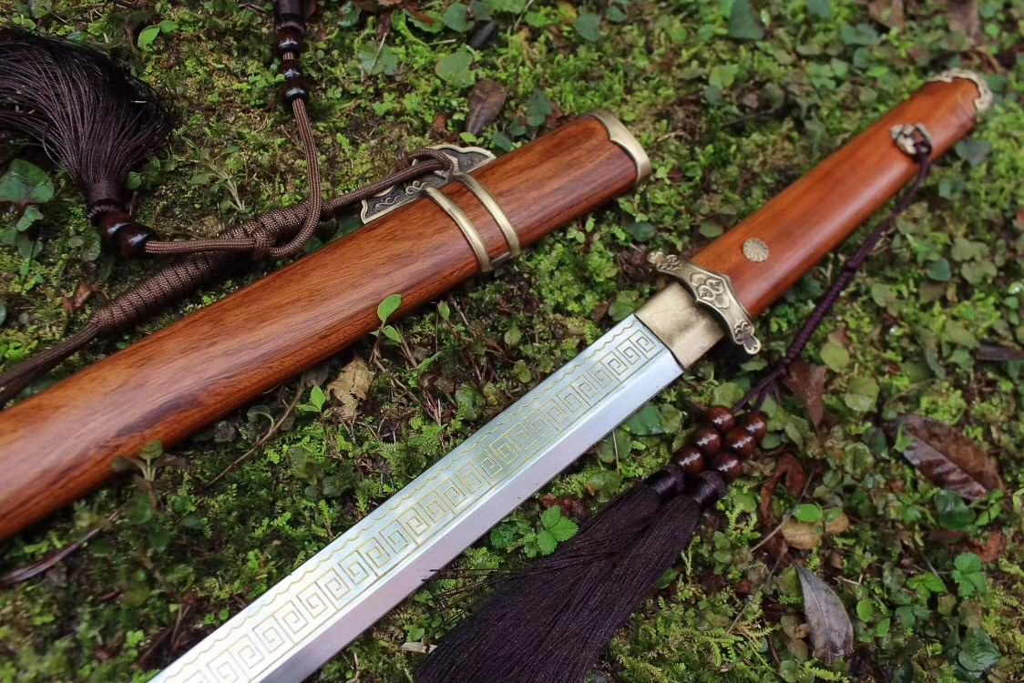 Tang dao sword,High carbon steel etch blade,Brass fittings,Full tang