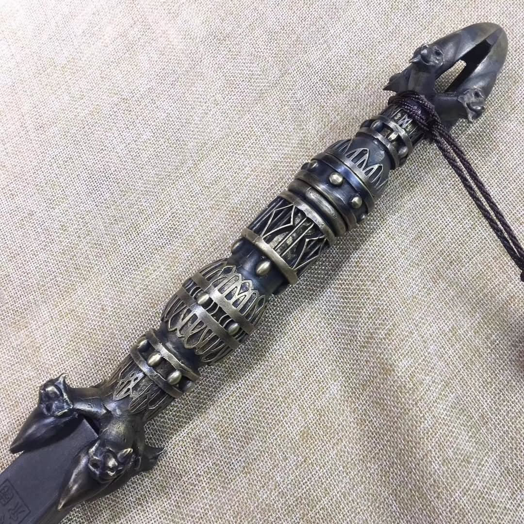 Cold weapon in ancient China,Dragon mace,Damascus steel